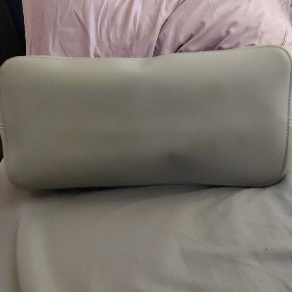 Michael Kors 👛 - Picture 4 of 5